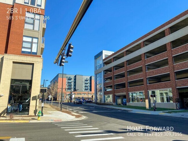 Building Photo - 585 S Upper St