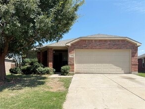 Building Photo - 1809 Sparrow Ln