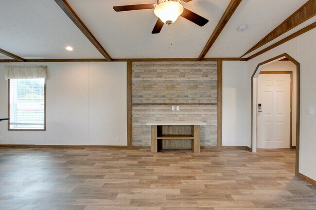 Building Photo - 295 Seays Rd