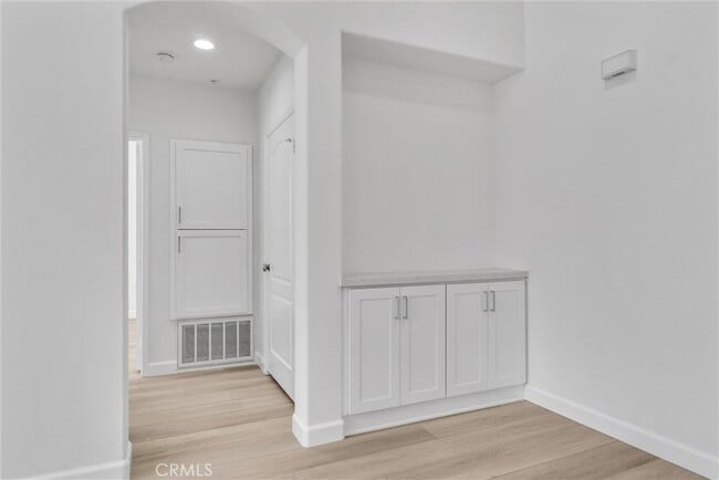 Building Photo - 6 Celano Ct