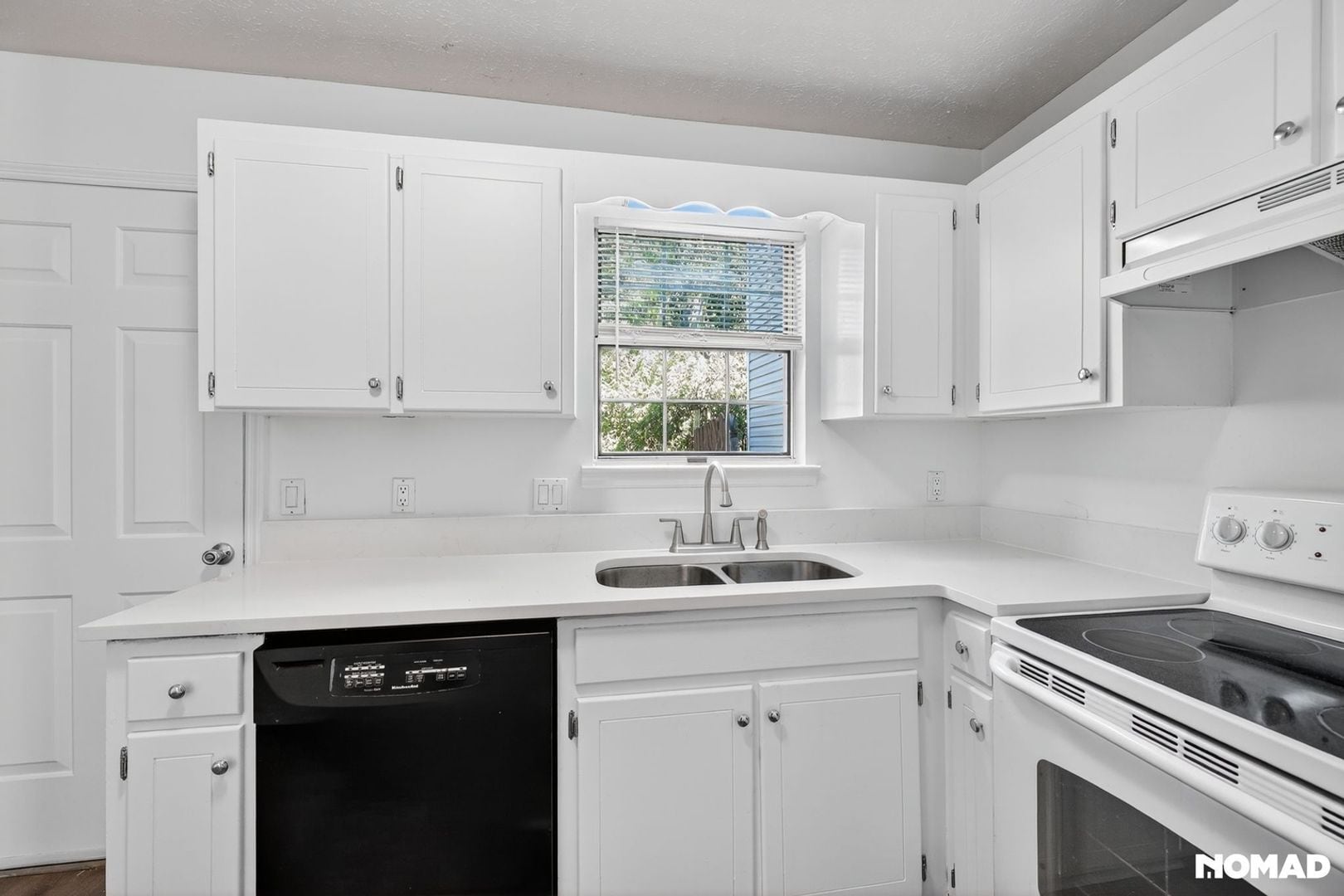 Building Photo - 288 Donna Dr