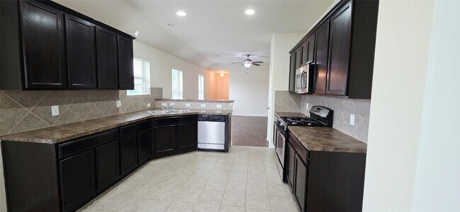 Building Photo - 2767 Morgensen Dr