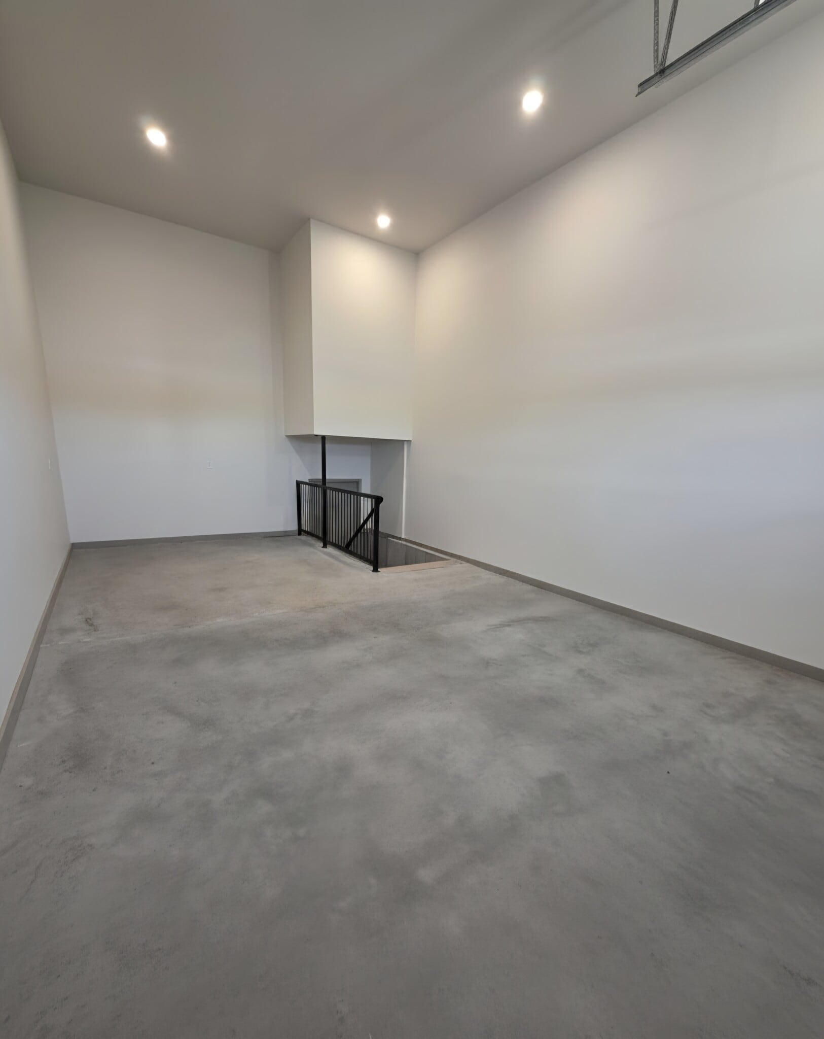 Building Photo - 1101 S Lawler St