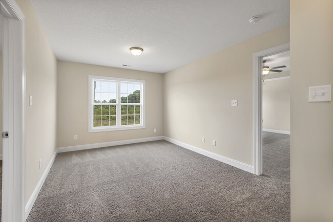 Building Photo - 463 Worsley Wy