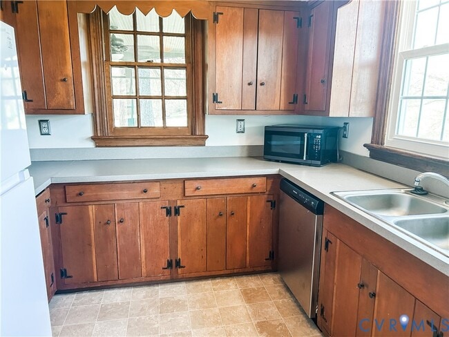 Building Photo - 1346 Hockett Rd