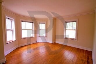 Building Photo - 3709 N Hoyne Ave