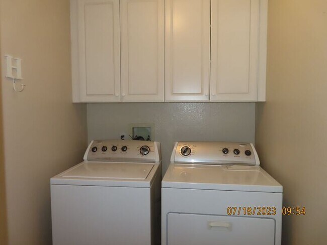 Building Photo - 26270 Monticello Way