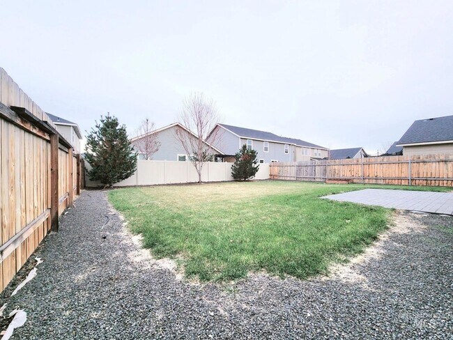 Building Photo - Welcome Home - 4 Bedroom 2.5 bath Home in ...
