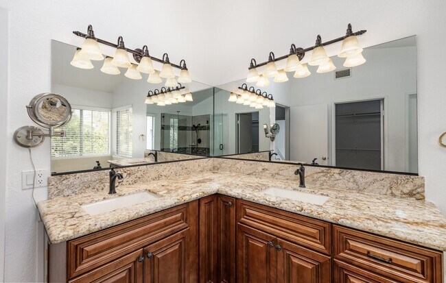 Building Photo - Beautiful Updated Home in Reche Canyon