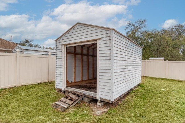 Building Photo - 8511 SE 158th Pl