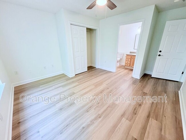 Building Photo - 201 Harts Cove Way