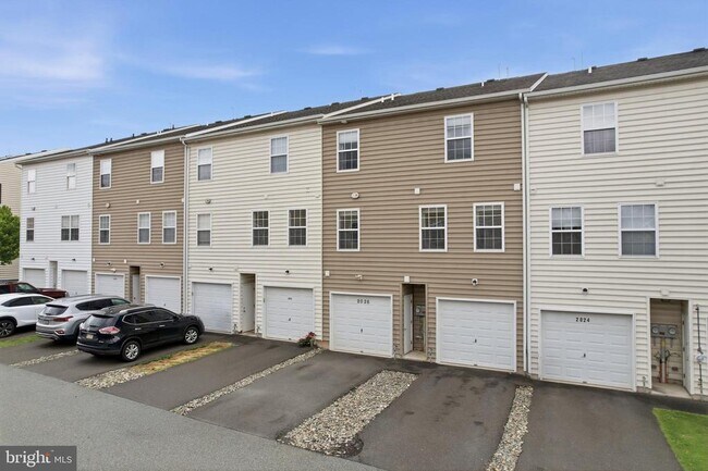 Building Photo - 2028 Berkeley Dr