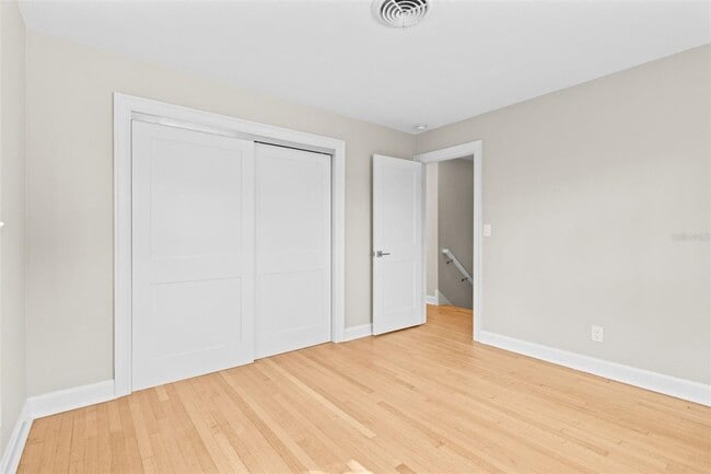 Building Photo - 11 Brightwaters Cir NE