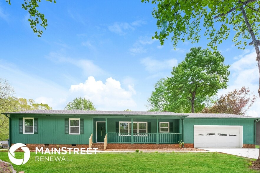 Primary Photo - 2324 Pine Forest Dr