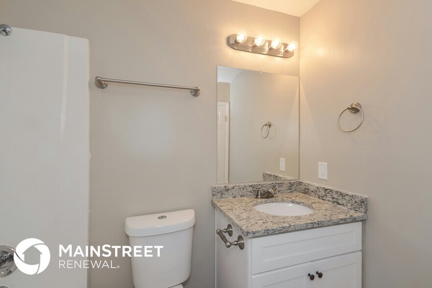 Building Photo - 5869 Bobbin Ln