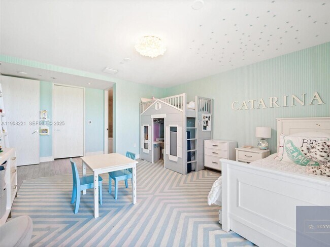 Building Photo - 5142 Fisher Island Dr