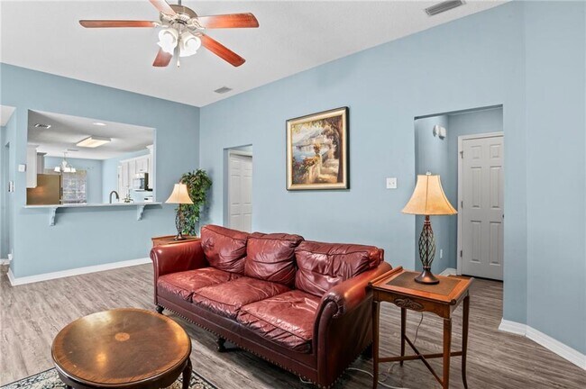Building Photo - 8650 E Hamilton Bridges Dr