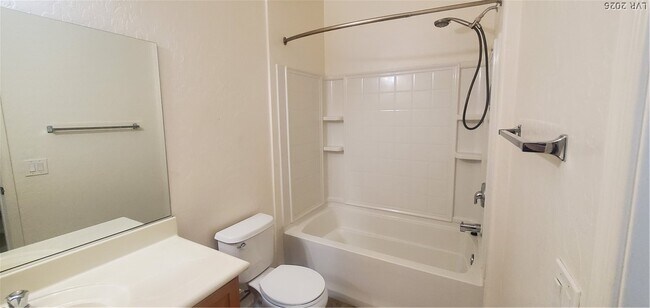 Building Photo - 6868 Sky Pointe Dr