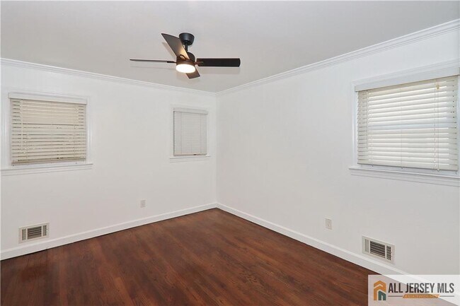 Building Photo - 1299 Kline Pl
