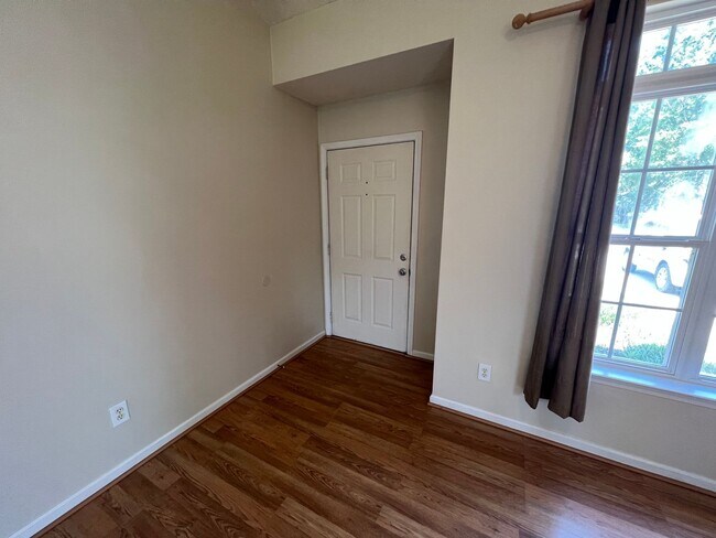 Building Photo - Charming 3 Bedroom, 2 Bath Home in Ogden!