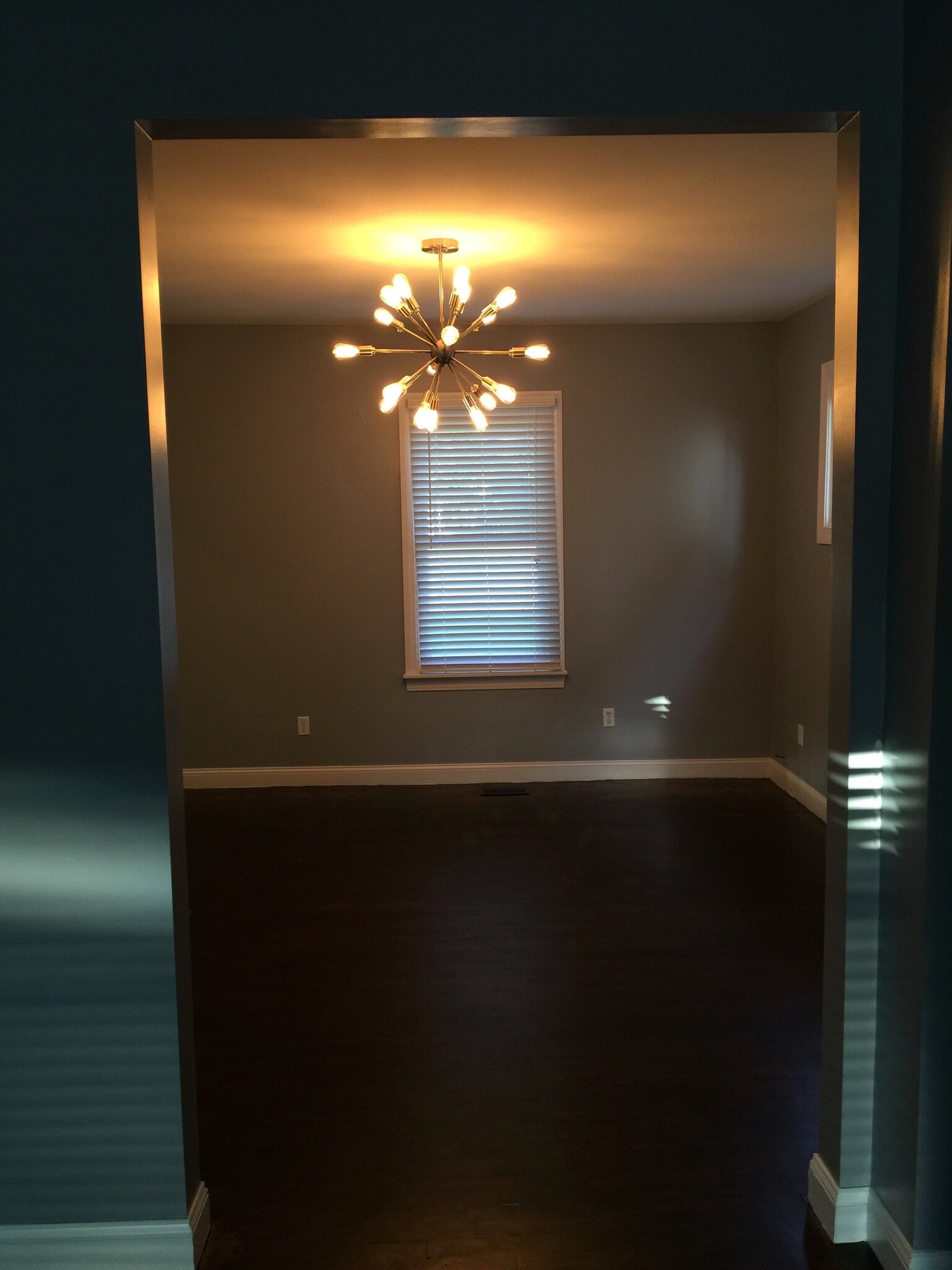 dining room *color being updated - 804 Carpenter St
