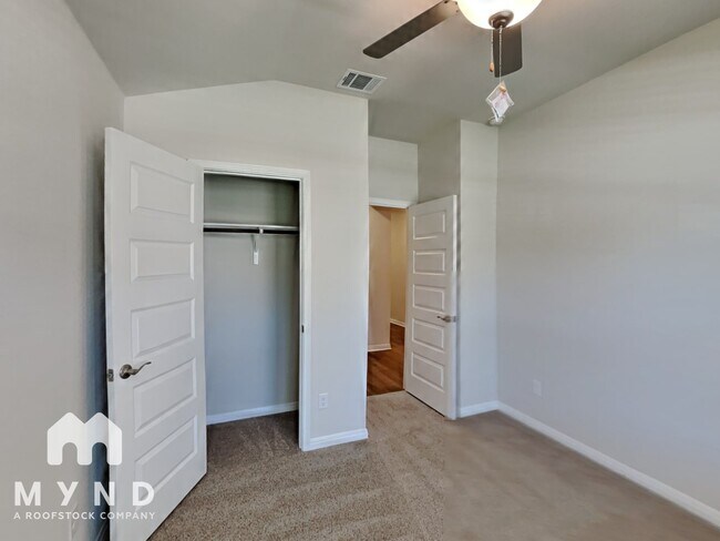 Building Photo - 2828 Mill Run Bnd