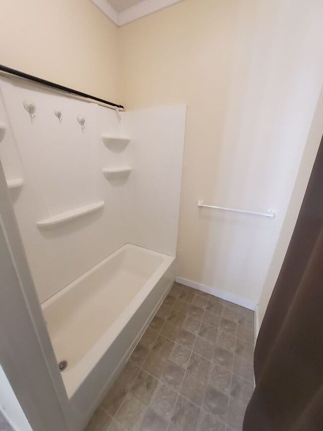 Building Photo - 2nd St 215-217 N