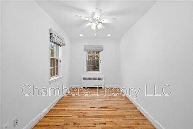 Building Photo - 1343 28th St NW