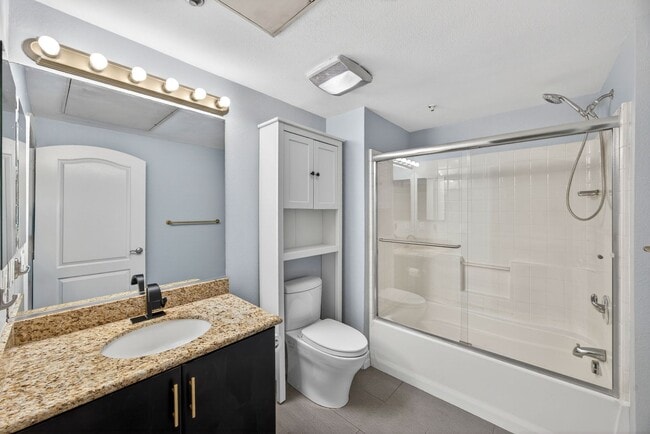 Building Photo - Luxury Downtown San Diego Condo | 2BR/2BA at Park Blvd West – $3,300/mo