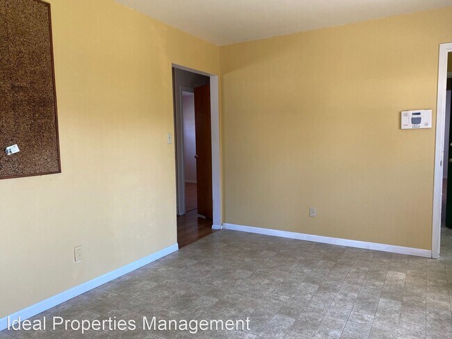 Building Photo - 3 br, 2.5 bath House - 45 Friars