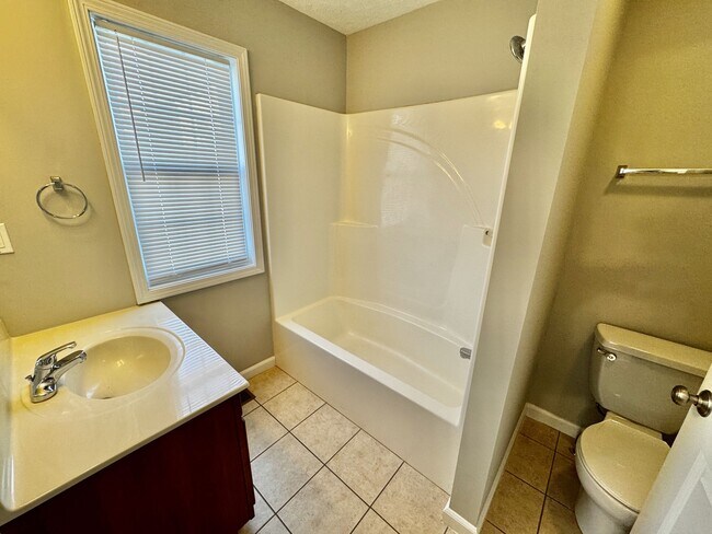 Building Photo - 2597 S Delila Star Dr
