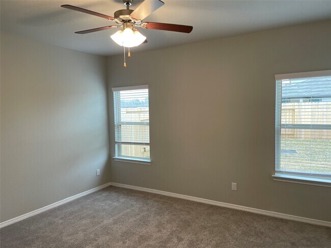 Building Photo - 823 Redinger Ridge Dr