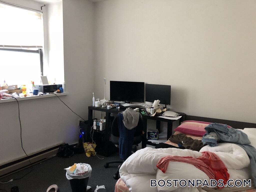 Building Photo - 776 Columbus Ave