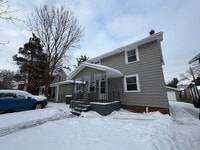 Building Photo - 2501 Oakridge Rd