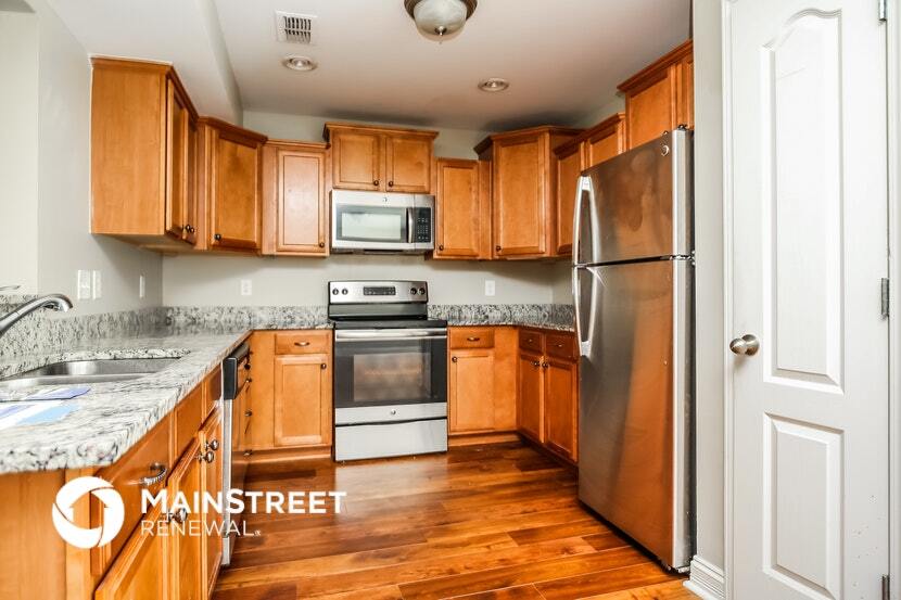 Building Photo - 1313 Sunray Dr