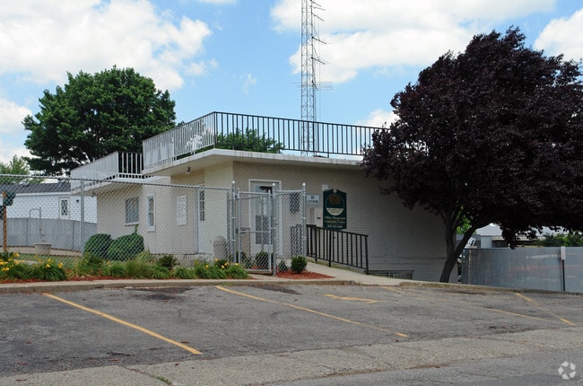 Primary Photo - Heartland Pointe MHC