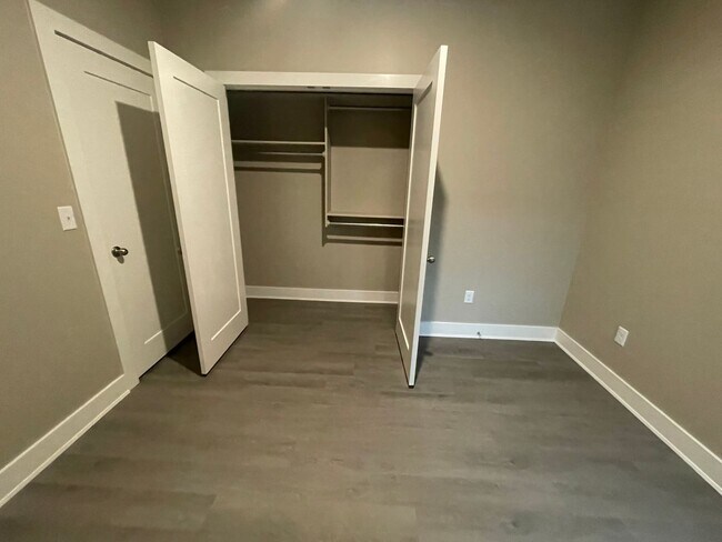 Building Photo - 9369/71 Wassall