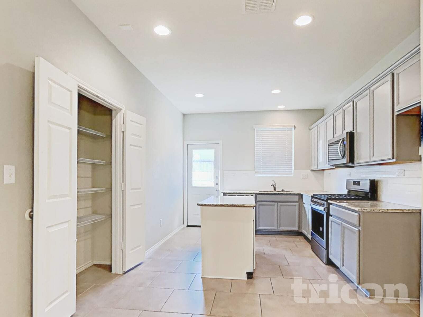 Building Photo - 14003 Elounda