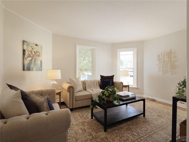 Building Photo - 435 S Hamilton St