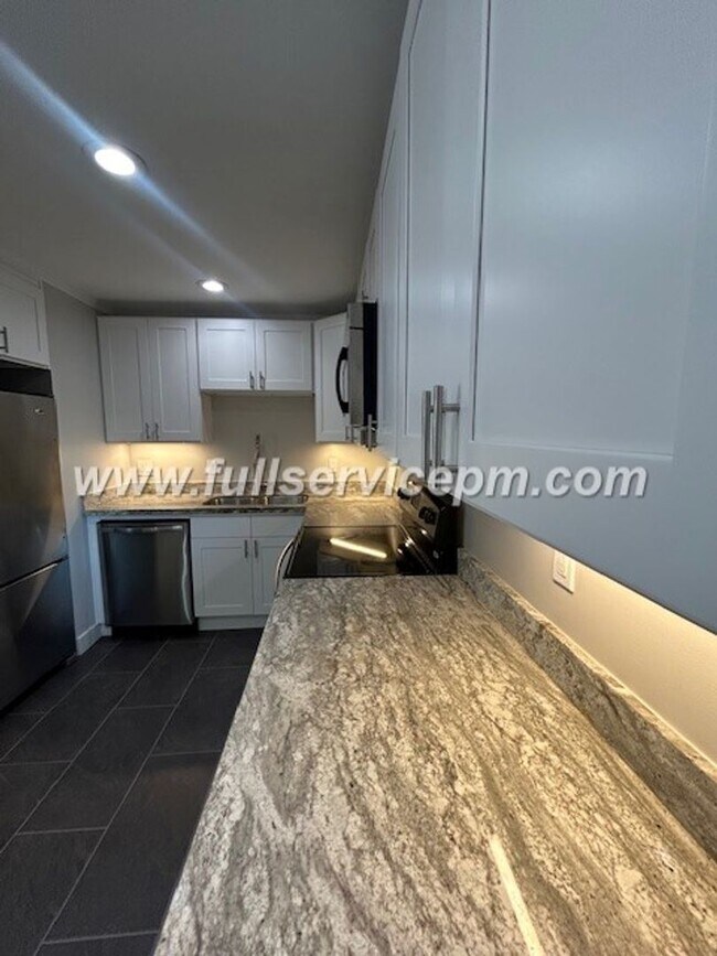 Building Photo - West Seattle Vintage Charm meets Modern! Huge Deck and Fire pit!