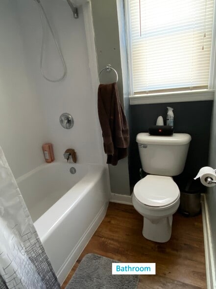 Building Photo - 310 Superior St