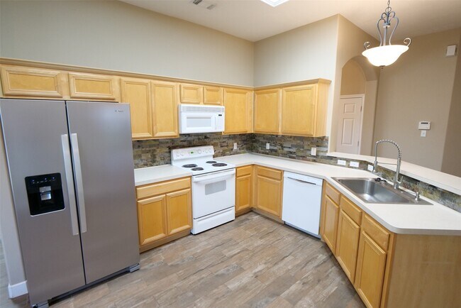 Building Photo - 24402 Pepperrell Pl St