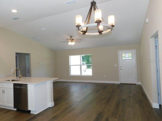 Building Photo - 14068 SE 47th Ave