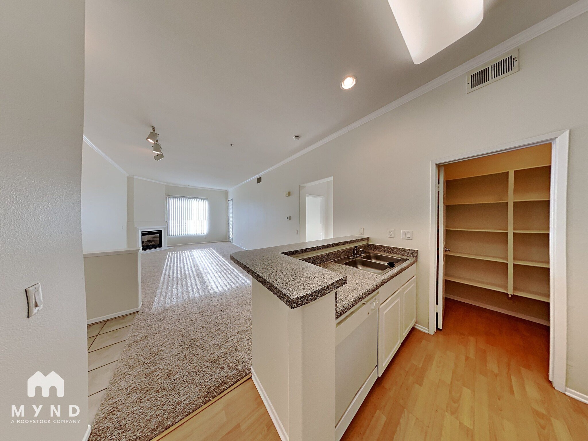 Building Photo - 12362 Carmel Country Rd