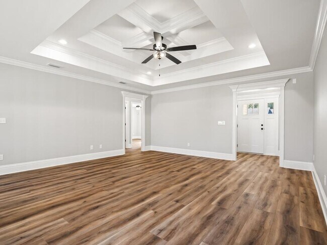 Building Photo - Spooktacular 3 Bedroom Available in Wakull...