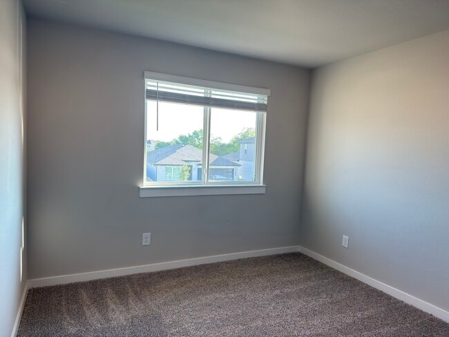 Building Photo - 7735 Rainham Valley Ln