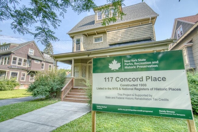 Building Photo - 117 Concord Pl