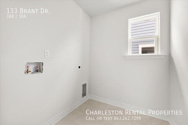 Building Photo - 133 Brant Drive