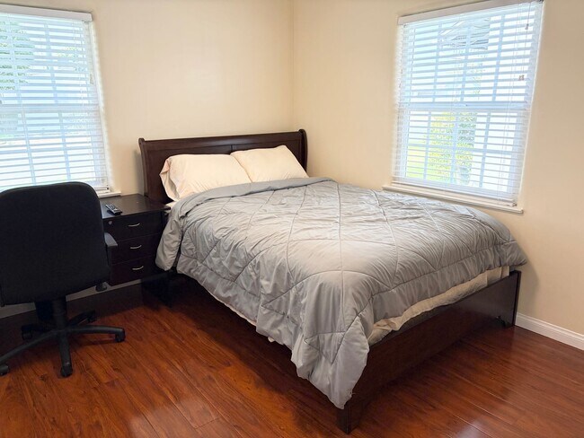 Building Photo - Fully Furnished 3BR Home with Private Patio & Backyard – Perfect Covina Getaway