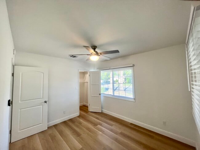 Building Photo - 7721 Chimineas Ave